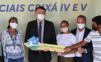 Presidente da República, Jair Bolsonaro,participa da inauguração dos residenciais Crixá IV e V, em São Sebastião/DF