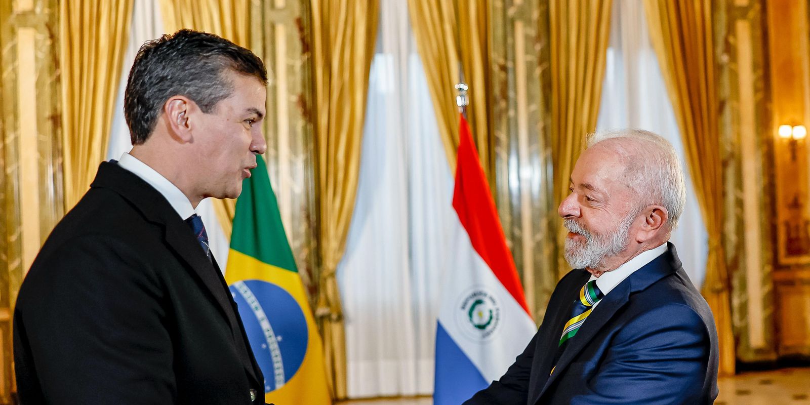 Lula e Santiago Peña conversam sobre caso de espionagem da Abin Lula e Santiago Peña conversam sobre caso de espionagem da Abin