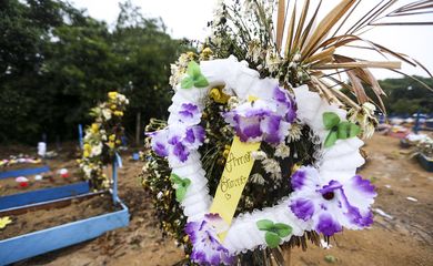 Manaus - Quadra 34 do Cemitério Parque Tarumã, onde estão enterrados os detentos mortos na rebelião do Complexo Penitenciário Anísio Jobim (Marcelo Camargo/Agência Brasil)
