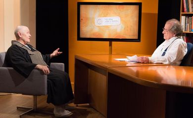 Monja Coen fala sobre budismo e violência no Um olhar sobre o mundo