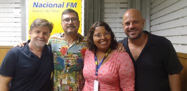 Leonel Laterza e Tico de Moraes nos estúdios da Nacional