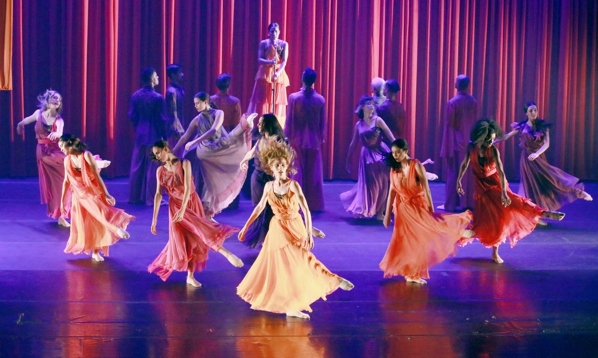 15/06/2023 - TAL VEZ - Balés da temporada 2023 da Cia de Ballet Dalal Achcar. Foto: Márcia Ribeiro/ Divulgação