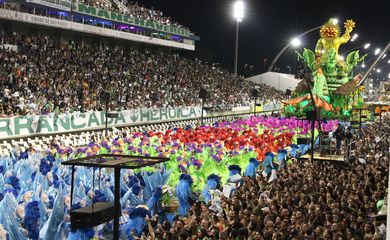 Desfile da Escola de Samba Mancha Verde, com o tema Planeta Água, no Sambódromo do Anhembi.