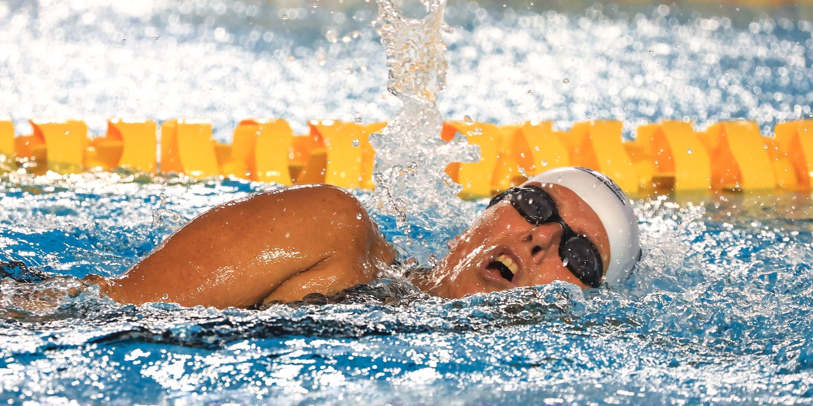 Campeã em 2013 garante índice para Mundial de natação paralímpica