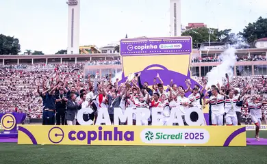 São Paulo vira sobre o Corinthians e é penta da Copinha