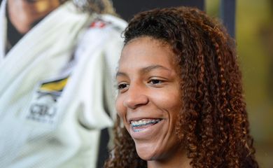 Rio de Janeiro - A atleta Rafaela Silva durante apresentação dos judocas que foram convocados pela Confederação Brasileira de Judô para disputar os Jogos Olímpicos Rio 2016 (Tânia Rêgo/Agência Brasil)