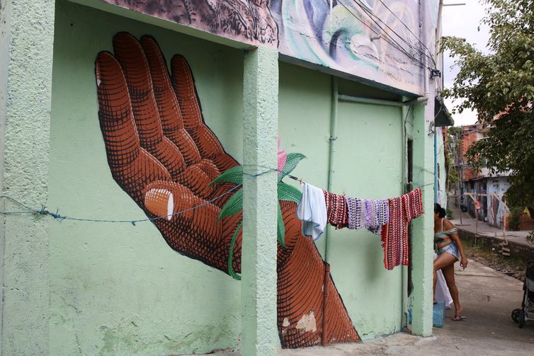 Obras da Favela Galeria, uma galeria a céu aberto em São Mateus, zona leste da capital.