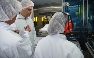 São Paulo - O ministro da Saúde, Ricardo Barros, participa da inauguração da linha final de produção da vacina contra febre amarela na unidade Libbs Farmacêutica (Rovena Rosa/Agência Brasil)