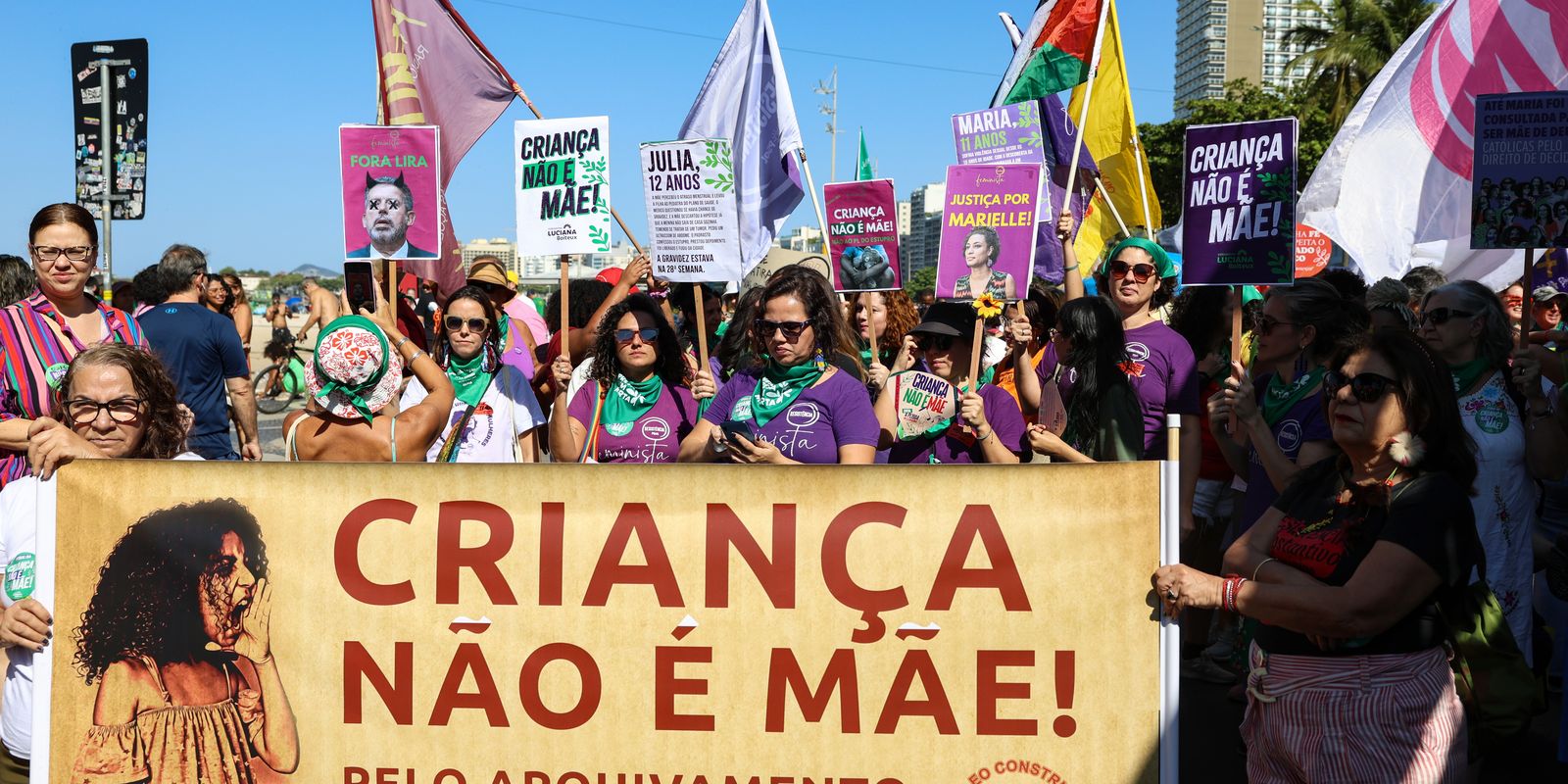 Manifestantes protestam contra PL do Aborto no Rio e em São Paulo Manifestantes protestam contra PL do Aborto no Rio e em São Paulo