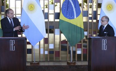 Brasília - Argentina e Brasil vão atualizar acordo para evitar bitributação e evasão fiscal (José Cruz/Agência Brasil)