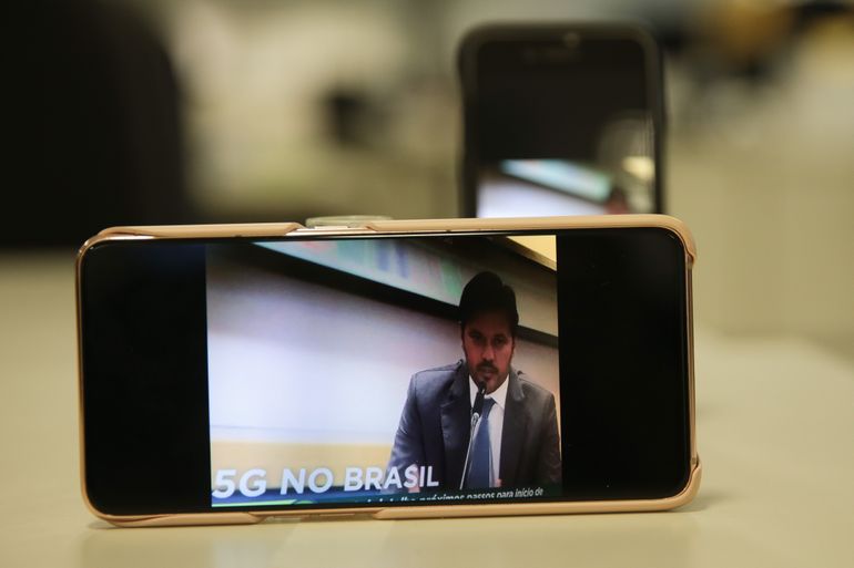 O ministro das Comunicações, Fábio Faria,concede entrevista coletiva na sede da Anatel,  sobre o edital de licitação para a implantação da tecnologia 5G no país.