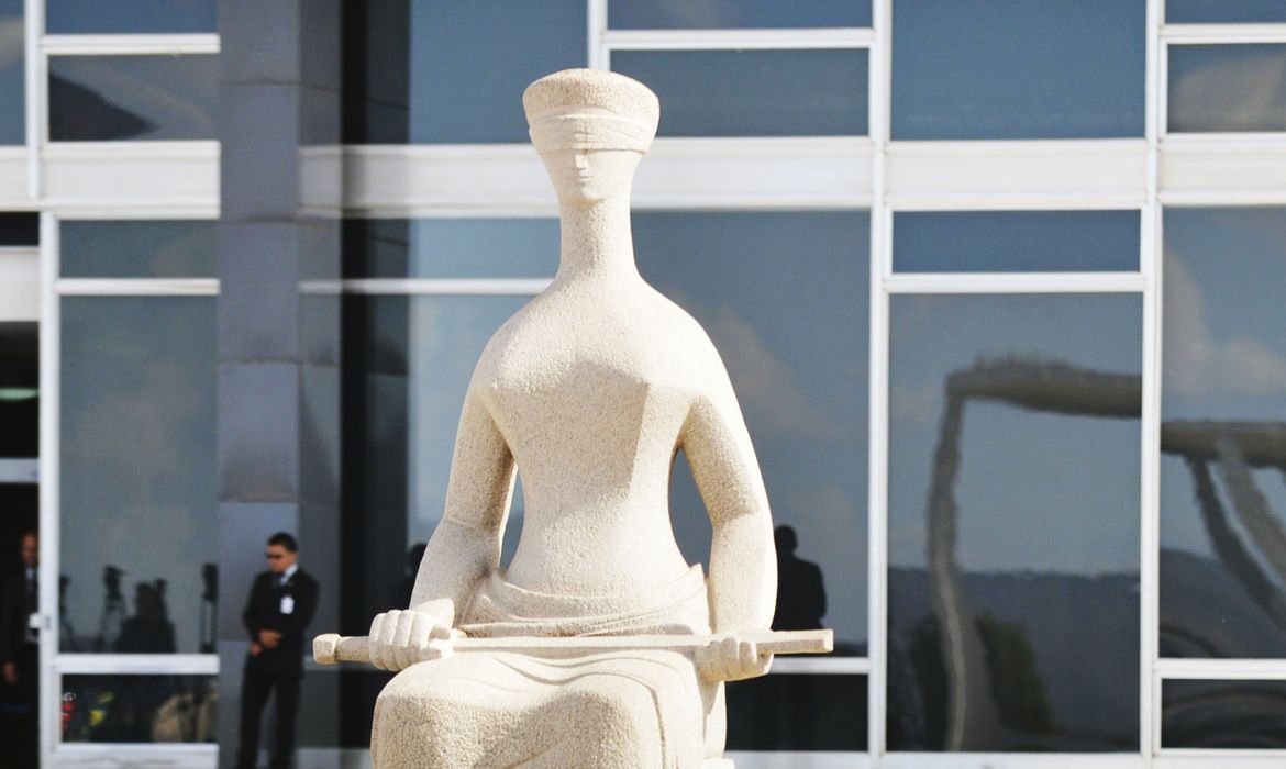 Brasília - Estátua da Justiça em frente ao Supremo Tribunal Federal STF (José Cruz/Agência Brasil)