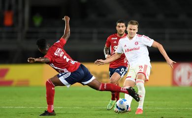 Internacional, Independiente Medellín, Sul-Americaca
