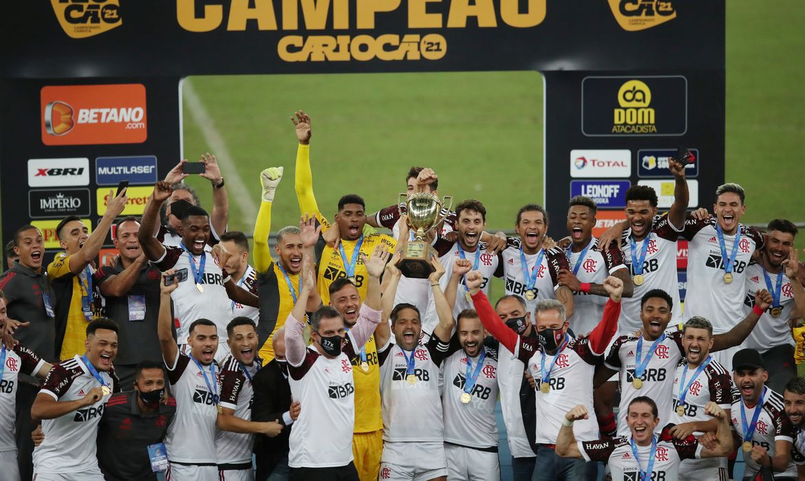 Flamengo derrota Fluminense por 3 a 1 e conquista o Carioca Flamengo derrota Fluminense por 3 a 1 e conquista o Carioca
