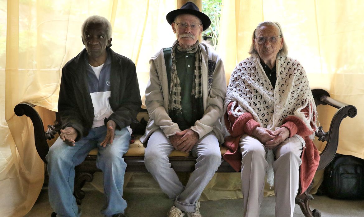 José Rosa Xavier, Sebastião Ferreira da Silva e Almerinda de Jesus Ferreira, moradores mais velhos da comunidade quilombola de Pedra Bonita, no Alto da Boa Vista, região norte do Rio. Censo demográfico do IBGE(Instituto Brasileiro de Geografia e