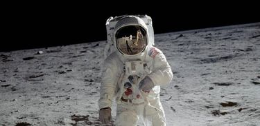 Astronauta Buzz Aldrin na superfície da Lua em 1969