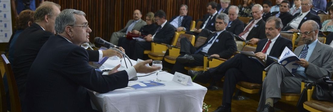 Jorge Chediek PNUD ONU IDH Lançamento do Atlas do Desenvolvimento Humano Brasil 2013 Na foto, o representante do PNUD no Brasil, Jorge Chediek, o presidente do Ipea e ministro interino da Secretaria de Assuntos Estratégicos, Marcelo Neri, e a presidente da Fundação João Pinheiro, Marilena Chaves