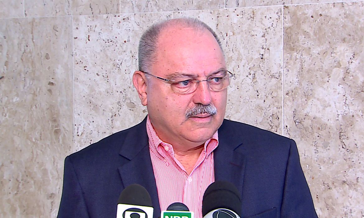 O ministro-chefe do Gabinete de Segurança Institucional (GSI), Sérgio Etchegoyen, concede entrevista no Palácio do Planalto