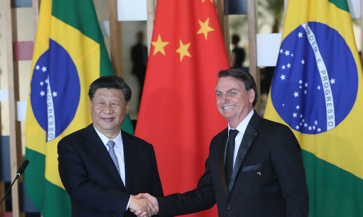 O presidente Jair Bolsonaro recebe, o presidente da República Popular da China, Xi Jinping,durante declaração à imprensa no Palácio do Itamaraty, em Brasília