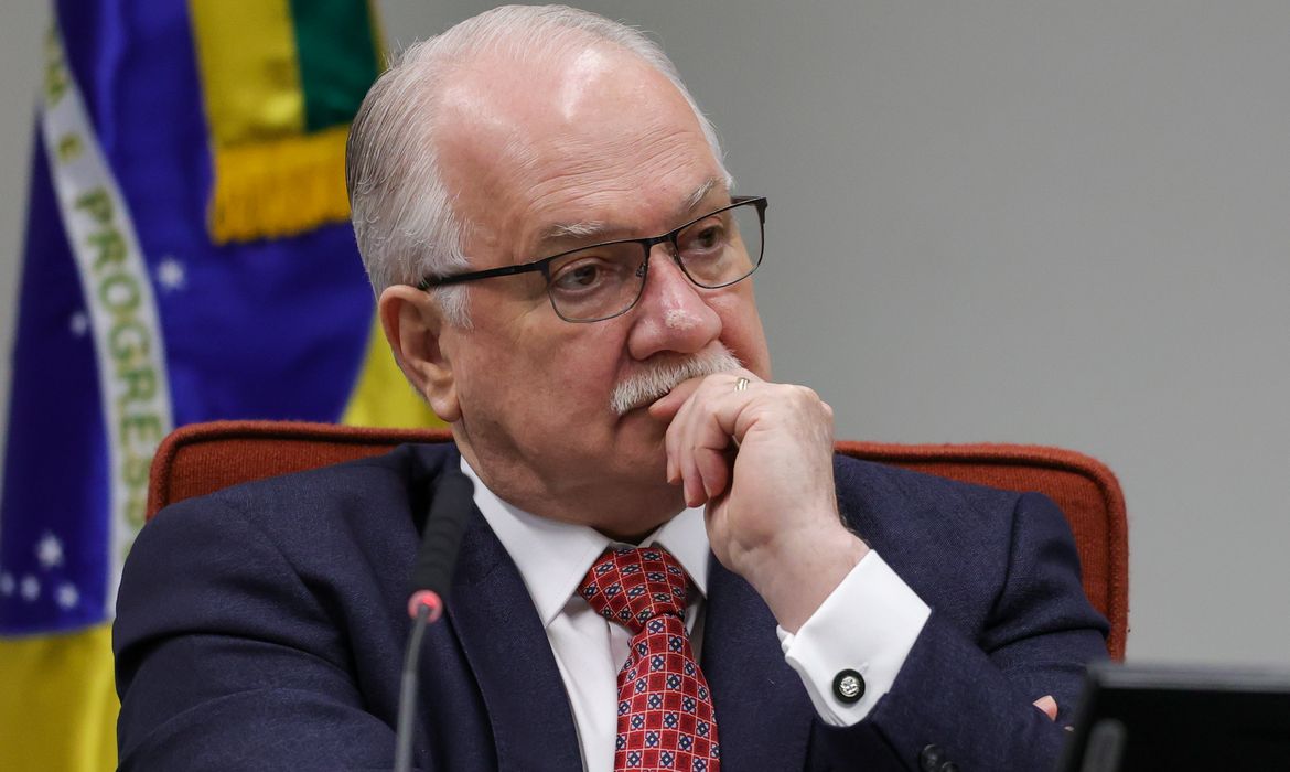 Fachin pede esclarecimentos sobre Guarda Municipal armada no Rio