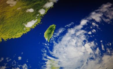 Imagem de divulgação do Escritório Central Meteorológico de Taiwan mostra a movimentação do tufão Hato sobre o Pacífico