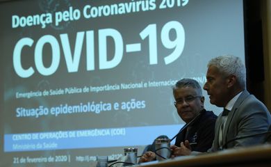 O secretário de Vigilância em Saúde, Wanderson Kleber de Oliveira, e o secretário-executivo do  Ministério da Saúde, João Gabbardo dos Reis, divulgam dados atualizados sobre a situação do novo Coronavírus no país.