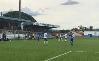 Pela primeira vez em um mata-mata da Série D do Campeonato Brasileiro, o Goianésia-GO encara o Gama-DF no estádio o estádio Waldeir José de Oliveira, em Goiás.