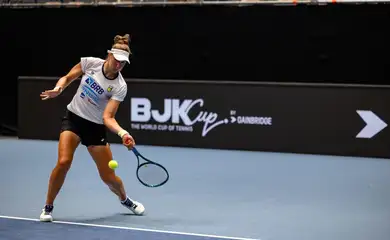 Bia Haddad durante treino preparatório para estreia do Brasil na Billie Jean King Cup - abril 2025