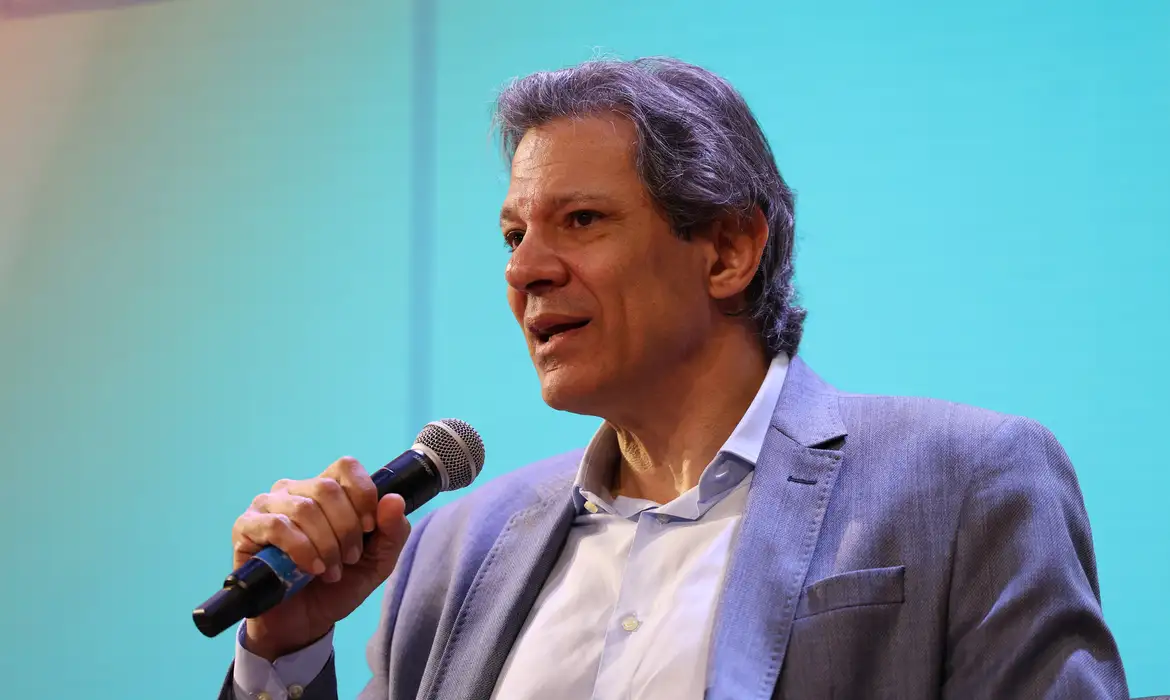 Rovena Rosa/Agencia Brasil São Paulo (SP), 12/07/2024 - O ministro da Fazenda, Fernando Haddad, participa do 19º Congresso Internacional de Jornalismo Investigativo na Escola Superior de Propaganda e Marketing -ESPM. Foto: Rovena Rosa/Agência Brasil