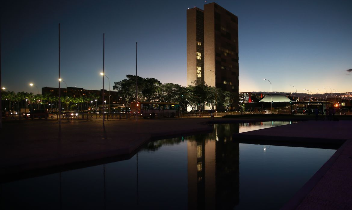 Congersso Nacional no final de tarde em Brasília