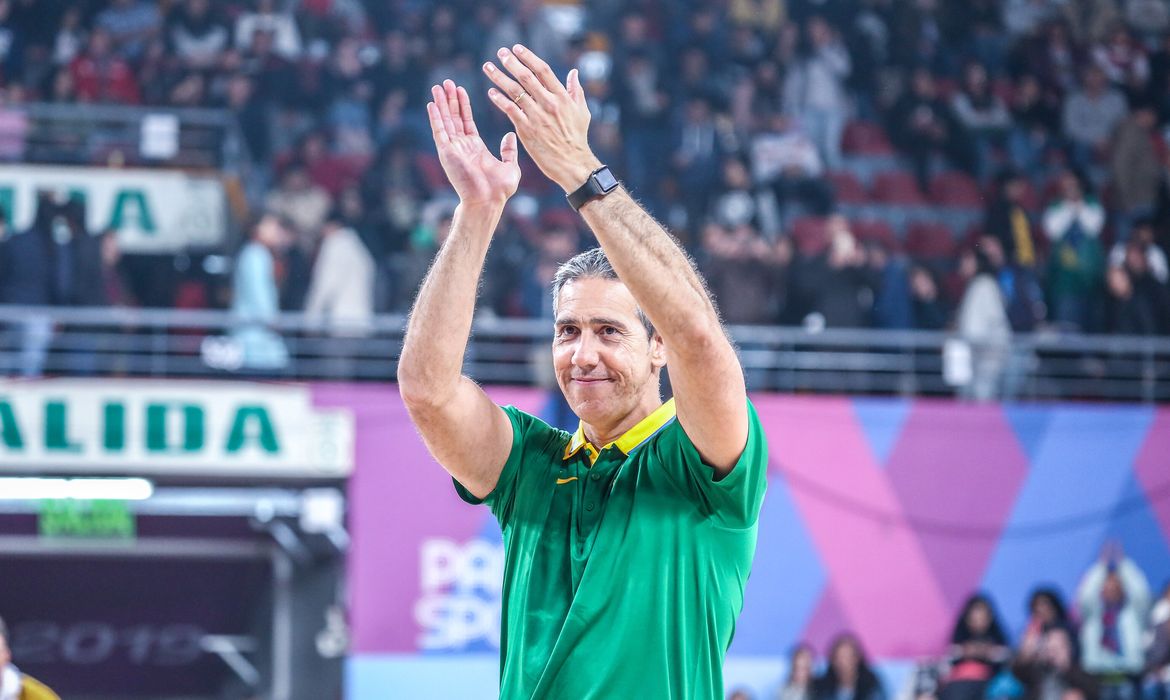 José Neto, técnico - Seleção Brasileira de basquete feminino conquista o ouro nos Jogos Pan-Americanos de Lima 2019 em final contra os EUA. 