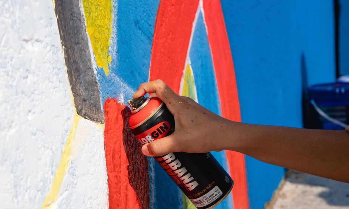 Projetos nascidos em BH ampliam alcance do grafite e promovem inovação