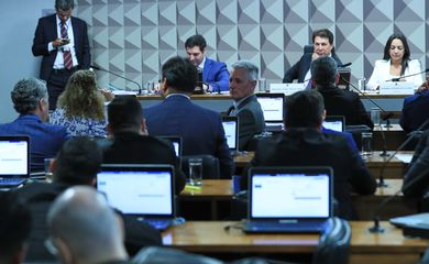 Brasília (DF) 18/10/2023 Reunião da CPI Mista que investiga os atos antidemocráticos de 8 de janeiro  para apreciação e votação do relatório final dos trabalhos. Foto Lula Marques/ Agência Brasil