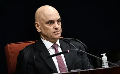 Brasília (DF), 11/09/2025 - O ministro Alexandre de Moraes durante sessão na Primeira Turma do Supremo Tribunal Federal (STF), que realiza o quinto dia de julgamento dos réus do Núcleo 1 da trama golpista, formado pelo ex-presidente Jair Bolsonaro e mais sete aliados. Foto: Marcelo Camargo/Agência Brasil