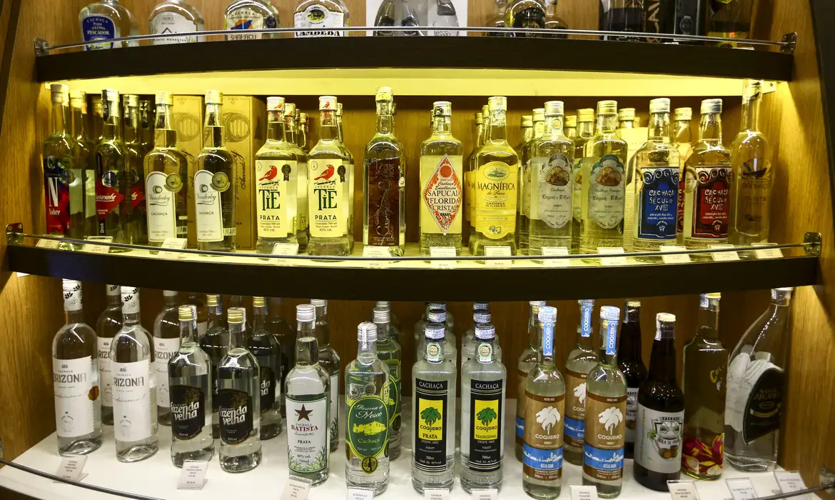 Dia Nacional da Cachaça é comemorado no dia 13 de agosto.