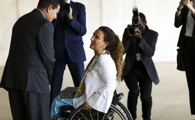 O vice-presidente da República, Hamilton Mourão, recebe a vice-presidente da Argentina, Gabriela Michetti, no Palácio Itamaraty.