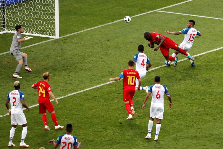 Copa 2018: Bélgica e Panamá. Romelu Lukaku, da Bélgica, marca o segundo gol da equipe.