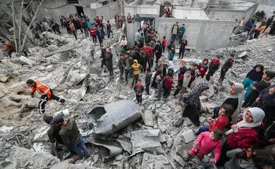 Local de ataque israelense em Jabalia, norte de Gaza
13/4/2025    
REUTERS/Mahmoud Issa