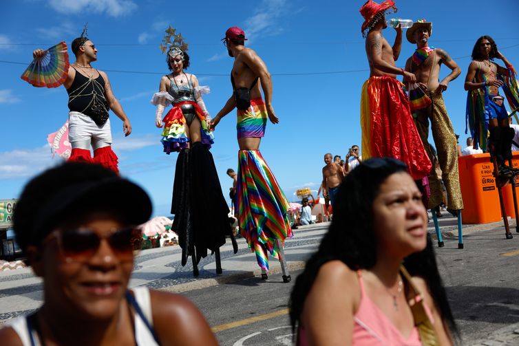 Rio de Janeiro (RJ) 24/11/2024 - A 29° edição da Parada do Orgulho LGBTI+ acontece na praia de Copacabana. Foto: Fernando Frazão/Agência Brasil