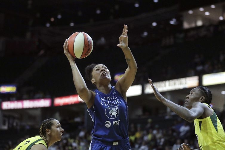 Stephen Gosling/NBAE via Getty Images/Direitos Reservados damiris wnba