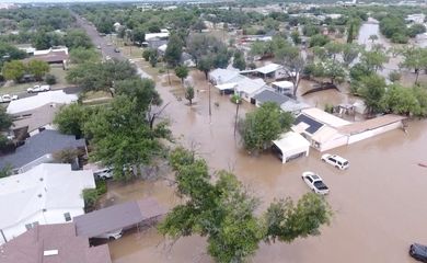Número de mortos nas cheias do Texas chega a 68, mas pode aumentar