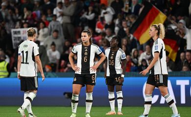 Jogadoras da Alemanha lamentam eliminação
