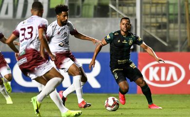 América, Parocinense, mineiro