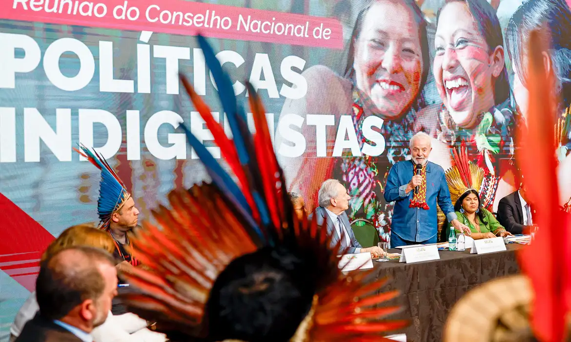 Brasília (DF), 18.04.2024 - Presidente da República, Luiz Inácio Lula da Silva, participa da reunião do Conselho Nacional de Política Indigenista (CNPI), no Palácio da Justiça, em Brasília. Foto: Ricardo Stuckert/PR