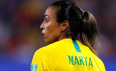 Marta faz 17º gol e supera Klose na artilharia em Copas do Mundo.