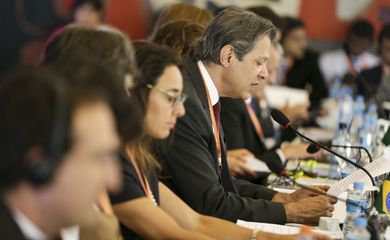 Brasília (DF), 14/12/2023 - O ministro da Fazenda, Fernando Haddad, participa da abertura da reunião da Trilha Financeira do G20, no Palácio do Itamaraty. A Trilha de Finanças trata de assuntos macroeconômicos estratégicos e é comandada pelos ministros das Finanças e presidentes dos Bancos Centrais dos países-membros do grupo (G20). Foto: Marcelo Camargo/Agência Brasil