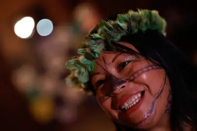 Belém (PA), 06/06/2025 - Alessandra Korap Munduruku, líder dos povos indígenas Munduruku da Amazônia brasileira, durante o TEDxAmazônia, no Theatro da Paz, centro da cidade. Foto: Tânia Rêgo/Agência Brasil