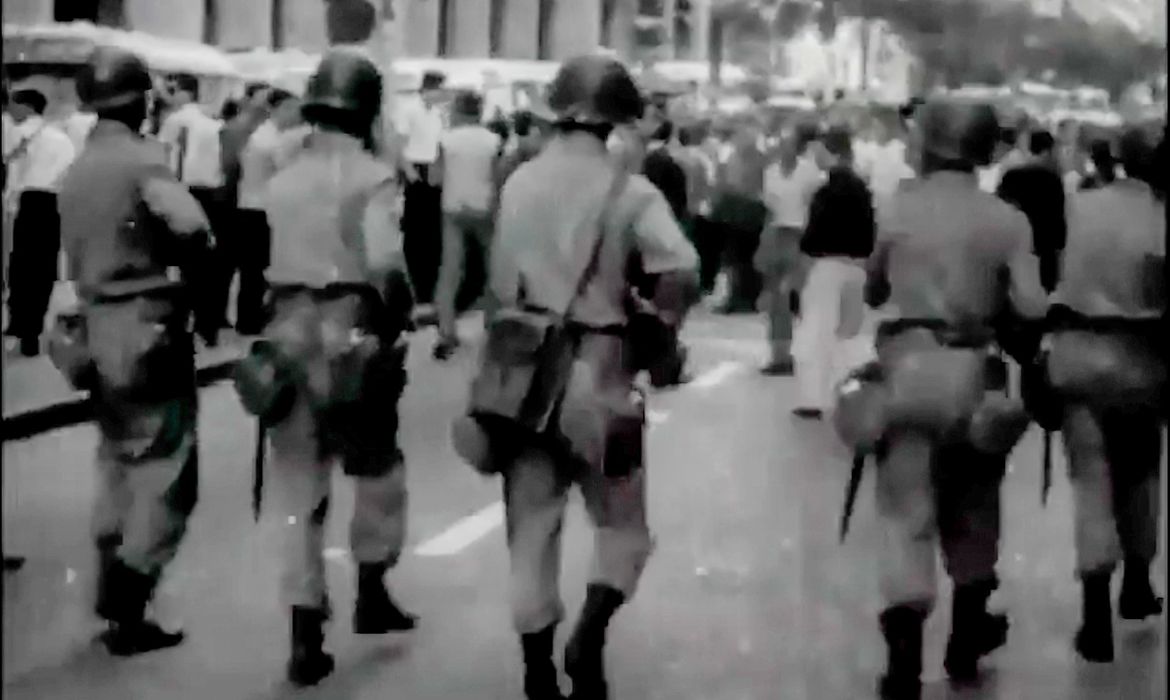 Frame TV Brasil Brasília (DF) 31/03/2025 - Imagens do golpe de 1964.
Frame TV Brasil