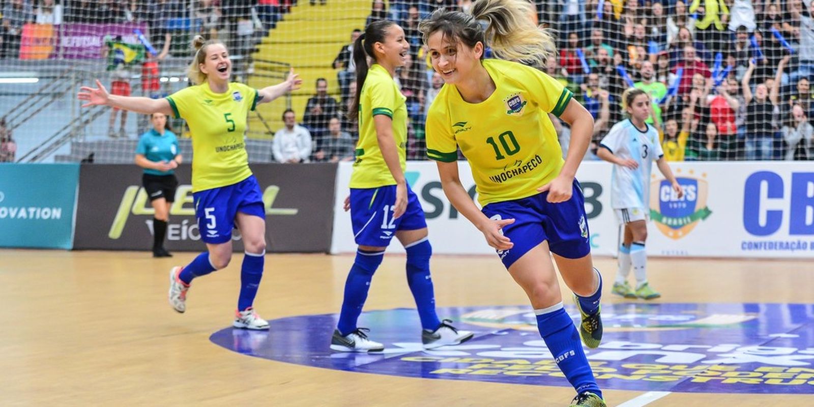 Brasil tem três atletas indicados a melhor do mundo no futsal