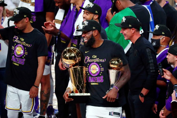 FILE PHOTO: NBA: Finals-Los Angeles Lakers at Miami Heat